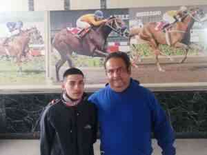 El joven de 22 años junto a su agente Marcos Demitriades 